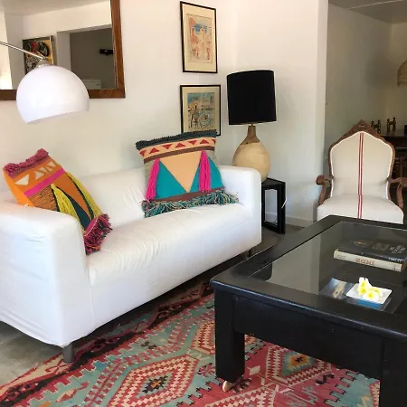 Guest house El Botanico De *