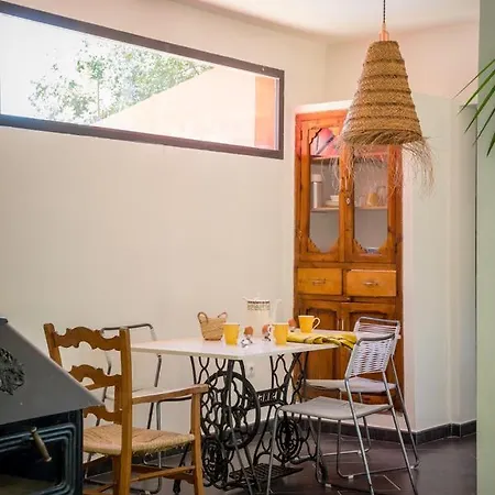 Guest house El Botanico De *